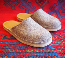 Load image into Gallery viewer, Slipper Making Course