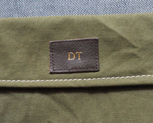 Load image into Gallery viewer, Washbag recycled from 1940's tents