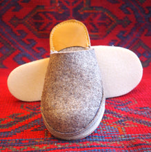 Load image into Gallery viewer, Slipper Making Course