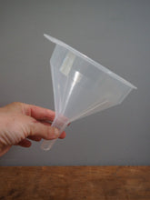 Load image into Gallery viewer, Plastic funnel 14cm diameter
